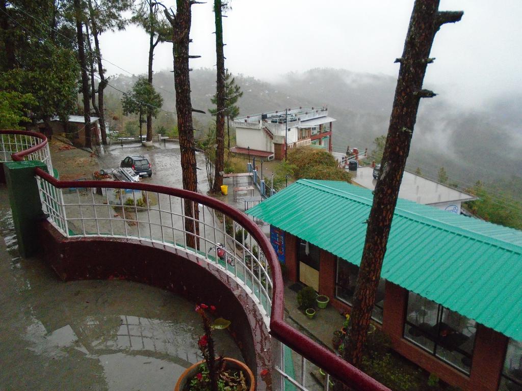 New Dolma Hotel Almora Zewnętrze zdjęcie