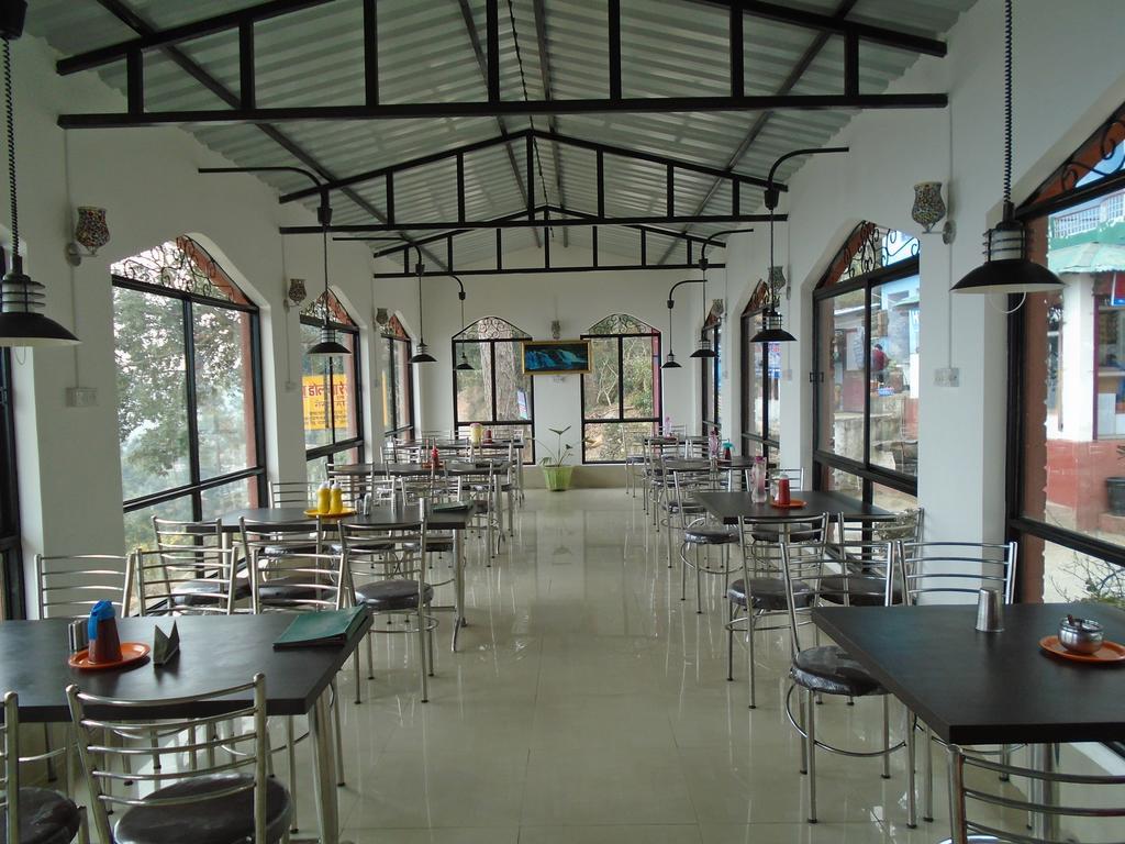 New Dolma Hotel Almora Zewnętrze zdjęcie